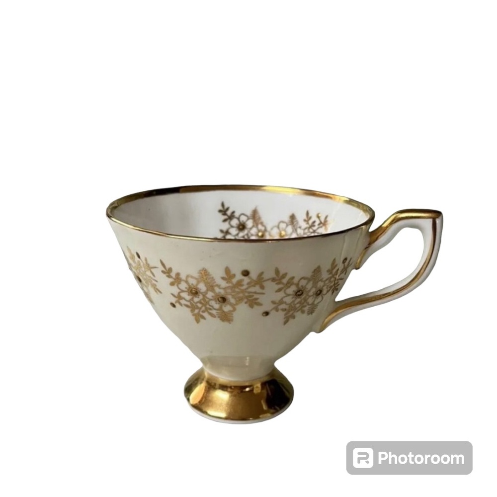 Clare Bone China England 1195 Tea Cup